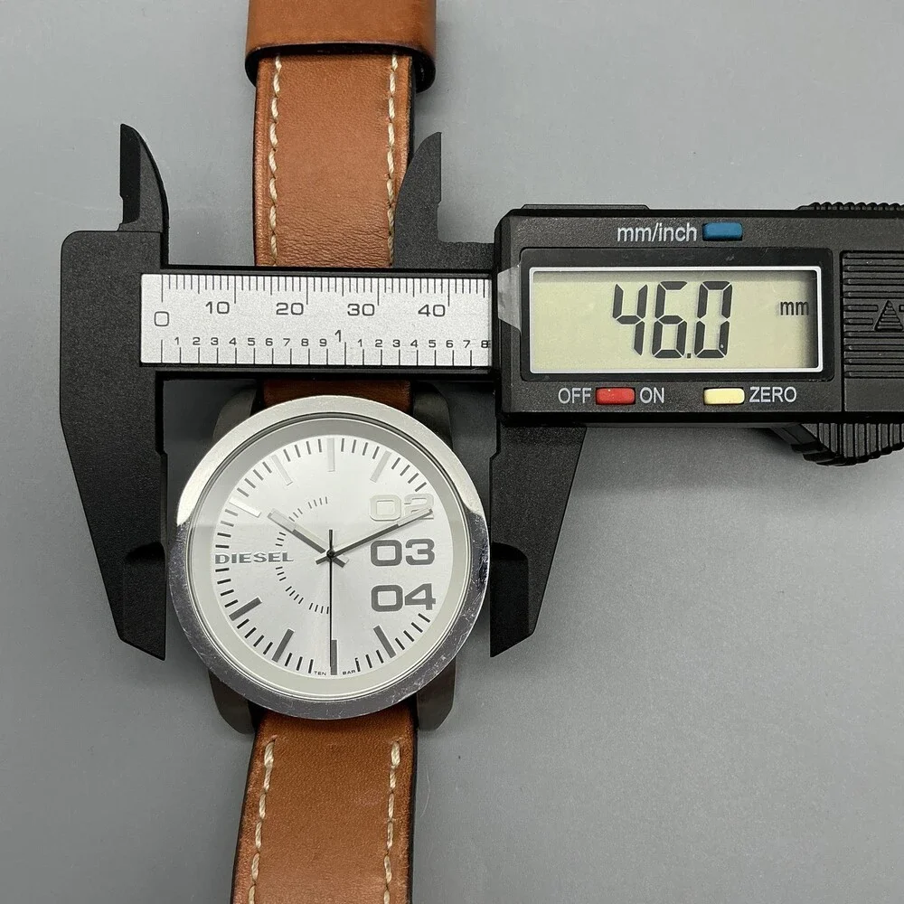Diesel DZ-5381 Mens Watch 46mm Silver Tone Brown Leather 10 BAR New Battery